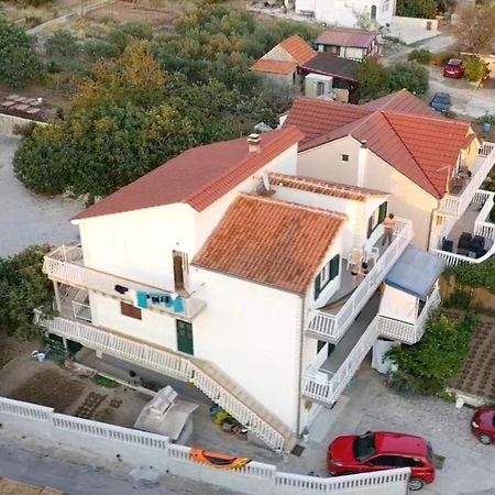 Apartments Hanna Гребащиця Екстер'єр фото