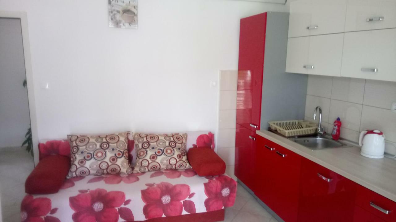 Apartments Hanna Гребащиця Екстер'єр фото